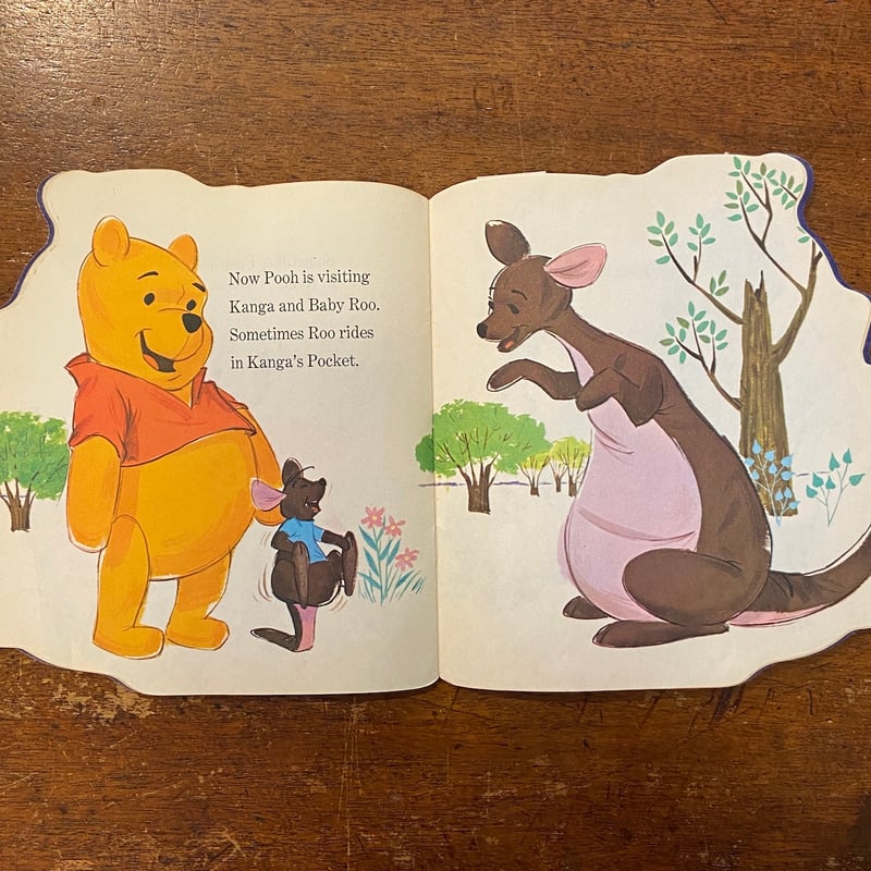 A GOLDEN SHAPE BOOK：The WINNIE-The-POOH Book」A