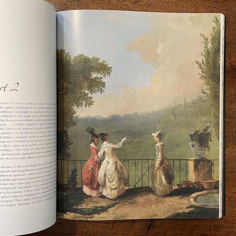 Fashion Victims : Dress at the court of Louis