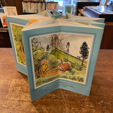 「POOH GOES VISITING」A. A. Milne（ミルン）　E. H. Shepard（シェパード）