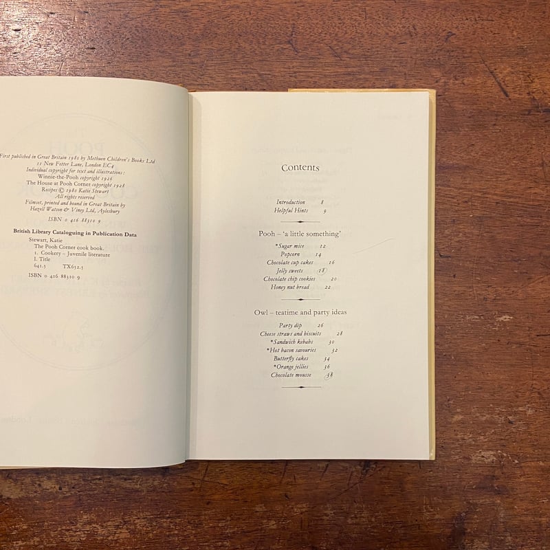 THE POOH CORNER COOK BOOK」A. A. Milne（ミルン） E.H