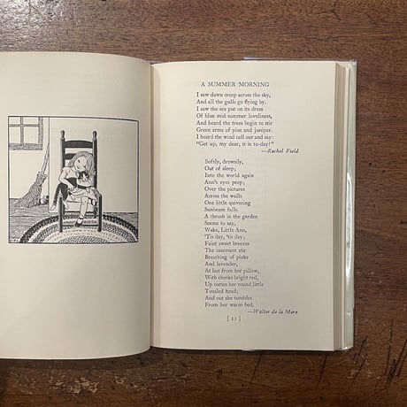 「SUNG UNDER THE SILVER UMBRELLA : Poem for young childern（1952年版）」Dorothy P. Lathrop