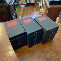 ポール・オースター The New York Trilogy Amazon.co.jp: The New York Trilogy : Auster, Paul: Foreign