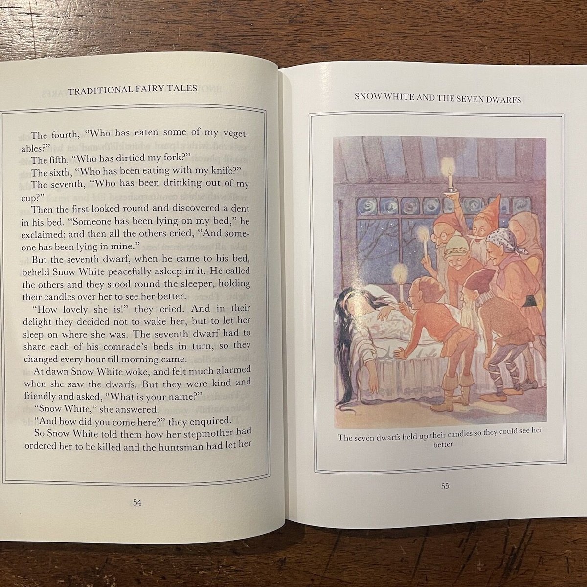 CHILDREN'S TREASURY TRADITIONAL FAIRY TALES」Ma