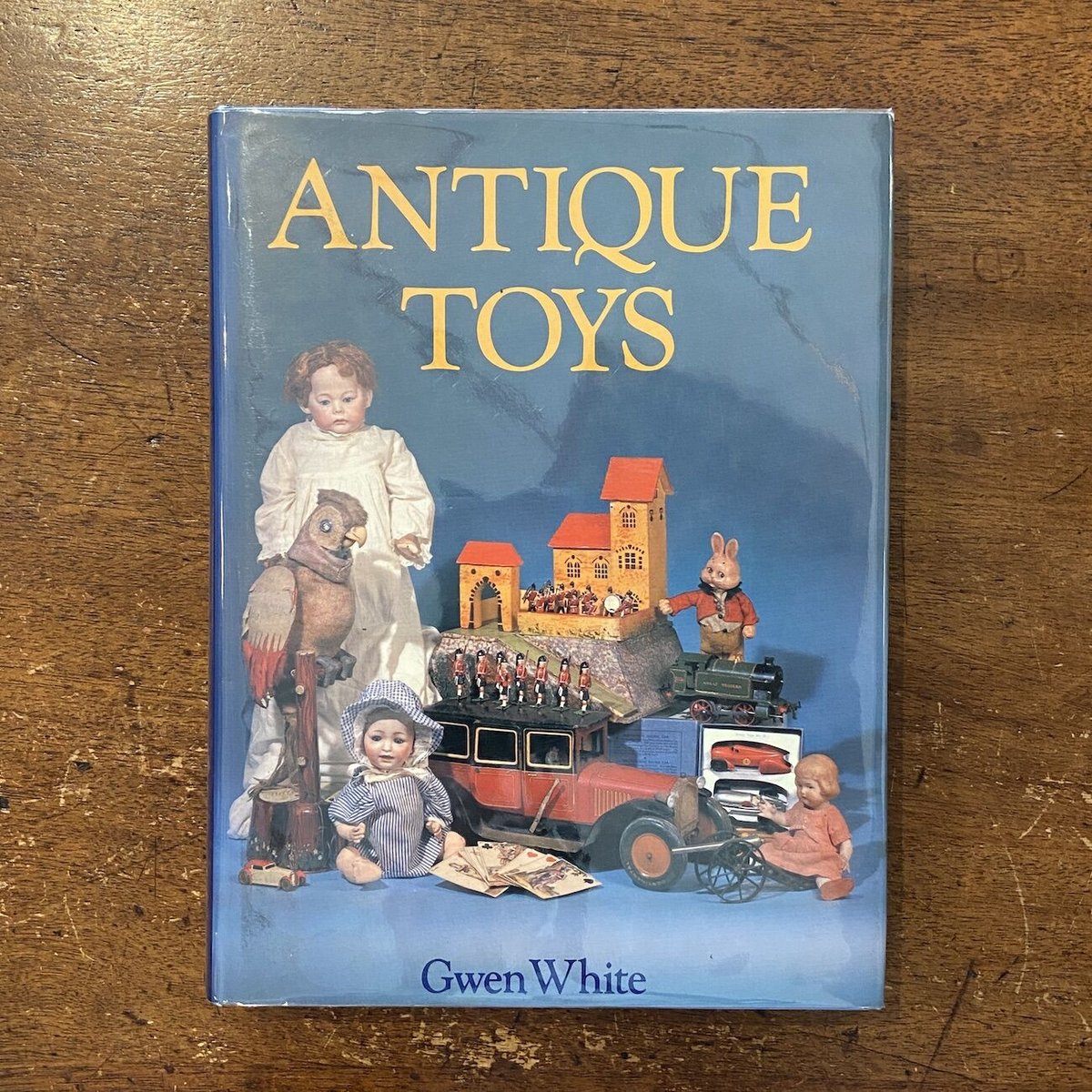 A Book of Toys by Gwen White アンティーク本イラスト A Book of Toys by Gwen White アンティーク本イラスト A Book of Toys