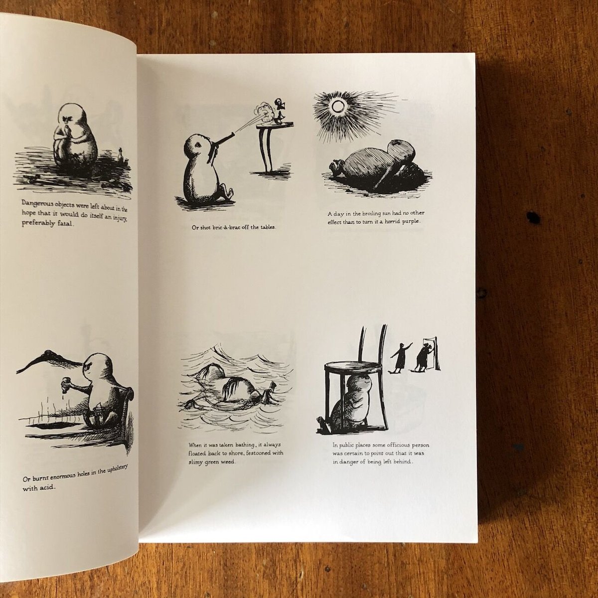 AMPHIGOREY TOO」Edward Gorey（エドワード・ゴーリー） | Frob