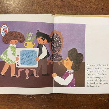 「Petite abeille et la television」Tamara Danblon　Pili Mandelbaum