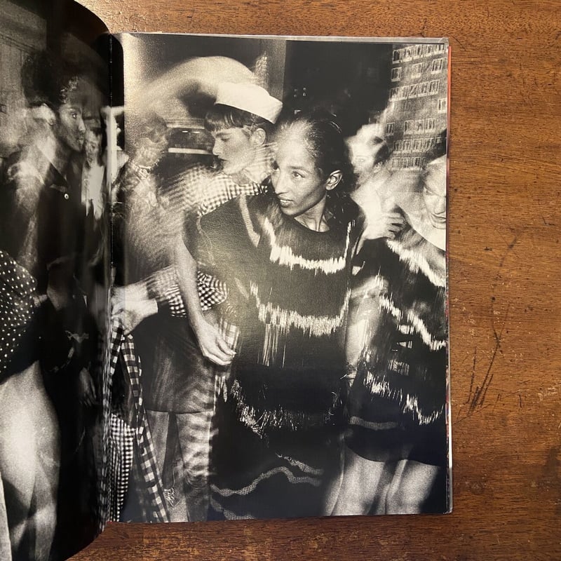 ウィリアム・クライン IN & OUT OF FASHION William Klein: IN & OUT OF FASHIONウィリアム・クライン