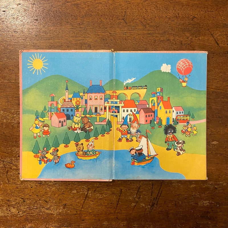 NODDY GOES TO SCHOOL」Enid Blyton（イーニッド・ブライトン）