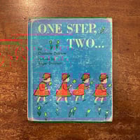 「ONE STEP, TWO...」Charlotte Zolotow（シャーロット・ゾロトウ）　Roger Duvoisin（ロジャー・デュボアザン）