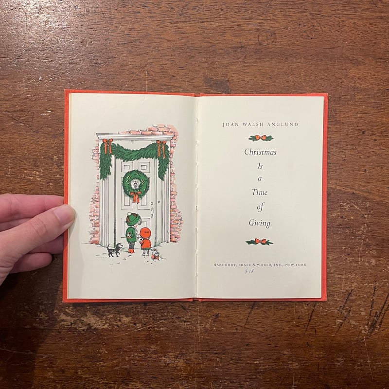Christmas is Time of Giving」Joan Walsh Anglund