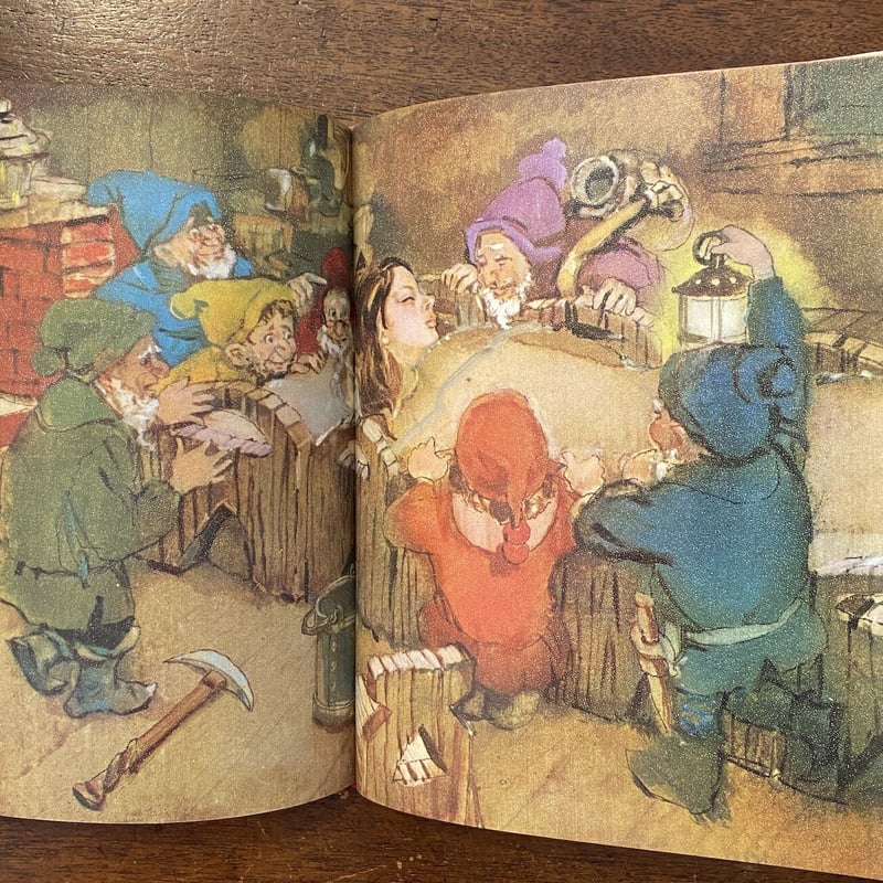 しらゆきひめ】グリム作 東逸子絵 集英社 世界名作童話