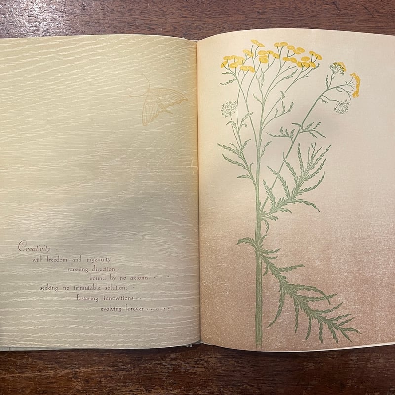 The Evolving Omnity（1981年初版）」Gwen Frostic サイン入