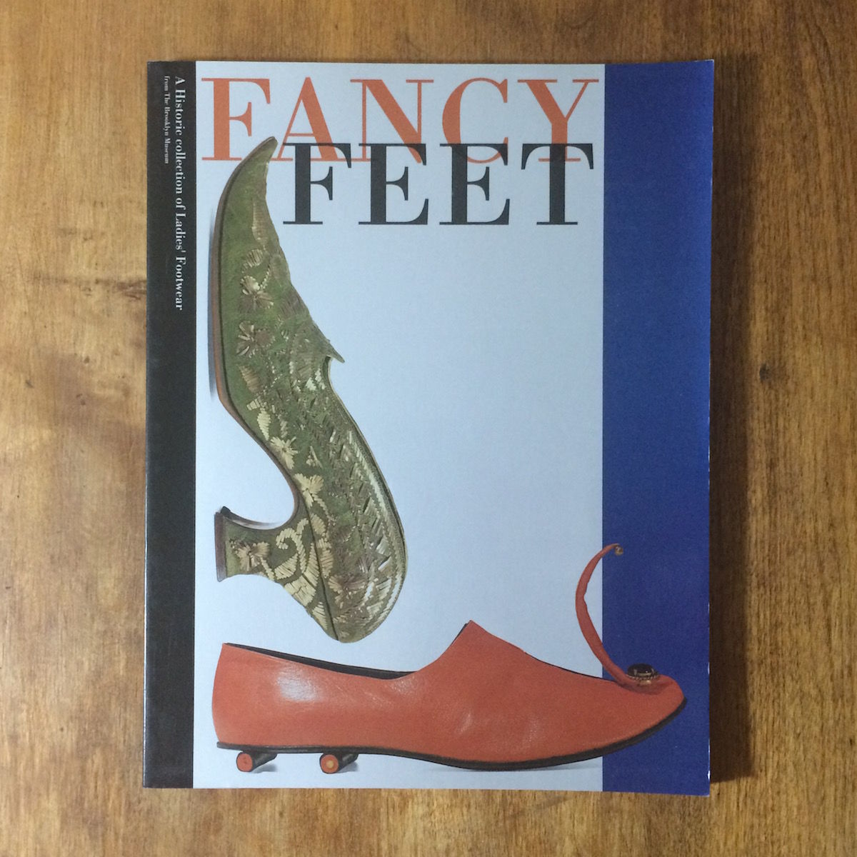 靴のモード 400年展 図録」 | Frobergue online store