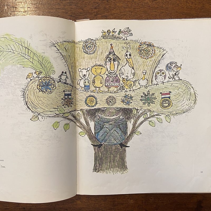 絵本・児童書 FUN AND NONSENSE The Golden Book of Fun and Nonsense（1970年初版）」A
