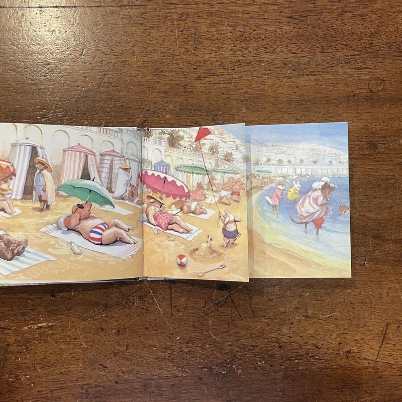 PADDY GOES TRAVELLING」John S. Goodall | Frober