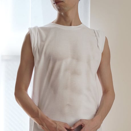 うっすらと筋肉が見える妄想マッピングＴシャツ