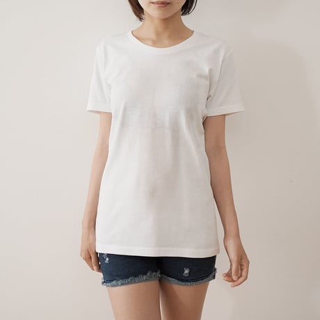 うっすらと谷間が見える妄想マッピングＴシャツ