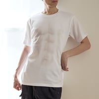 うっすらと筋肉が見える妄想マッピングＴシャツ