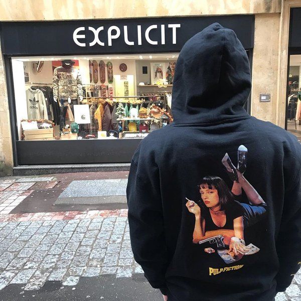 HUF PULP FICTION ブラックパーカー HUF PULP FICTION ブラックパーカー