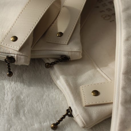 𝐁𝐢𝐫𝐭𝐡𝐝𝐚𝐲 𝐜𝐚𝐥𝐞𝐧𝐝𝐚𝐫 FLAT POUCH
