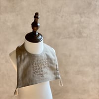 Birthday calendar bib  greige