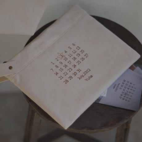 𝐁𝐢𝐫𝐭𝐡𝐝𝐚𝐲 𝐜𝐚𝐥𝐞𝐧𝐝𝐚𝐫 FLAT POUCH
