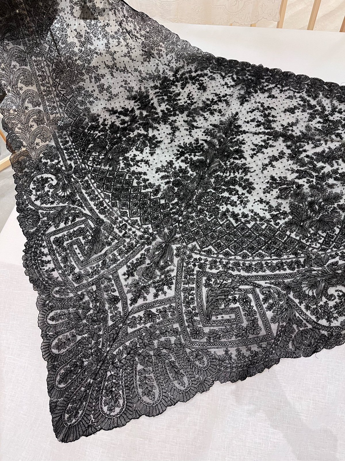 シャンティレース大判三角ストール | puce puce puce.