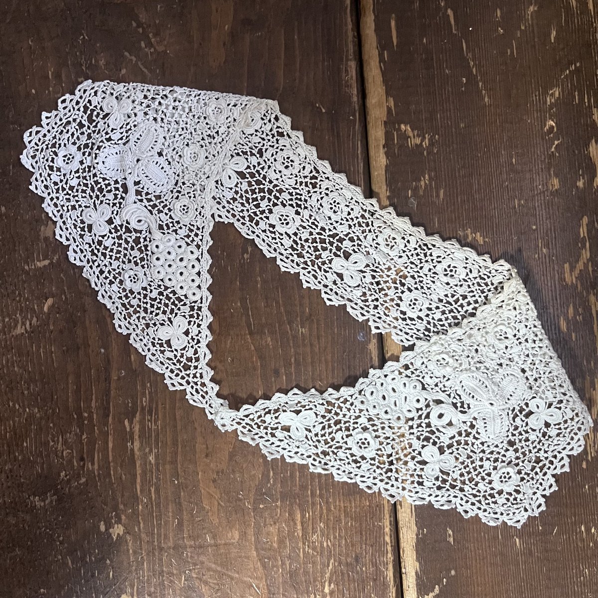 アンティークベルギー クロシェ編みレース＆滑らかリネン