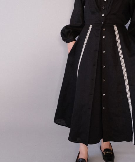 ウエストタックの前開きシャツドレス