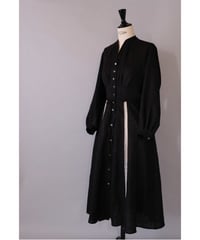 ウエストタックの前開きシャツドレス