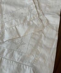 手刺繍　アンティークピローカバー