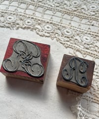 イニシャルスタンプ　R