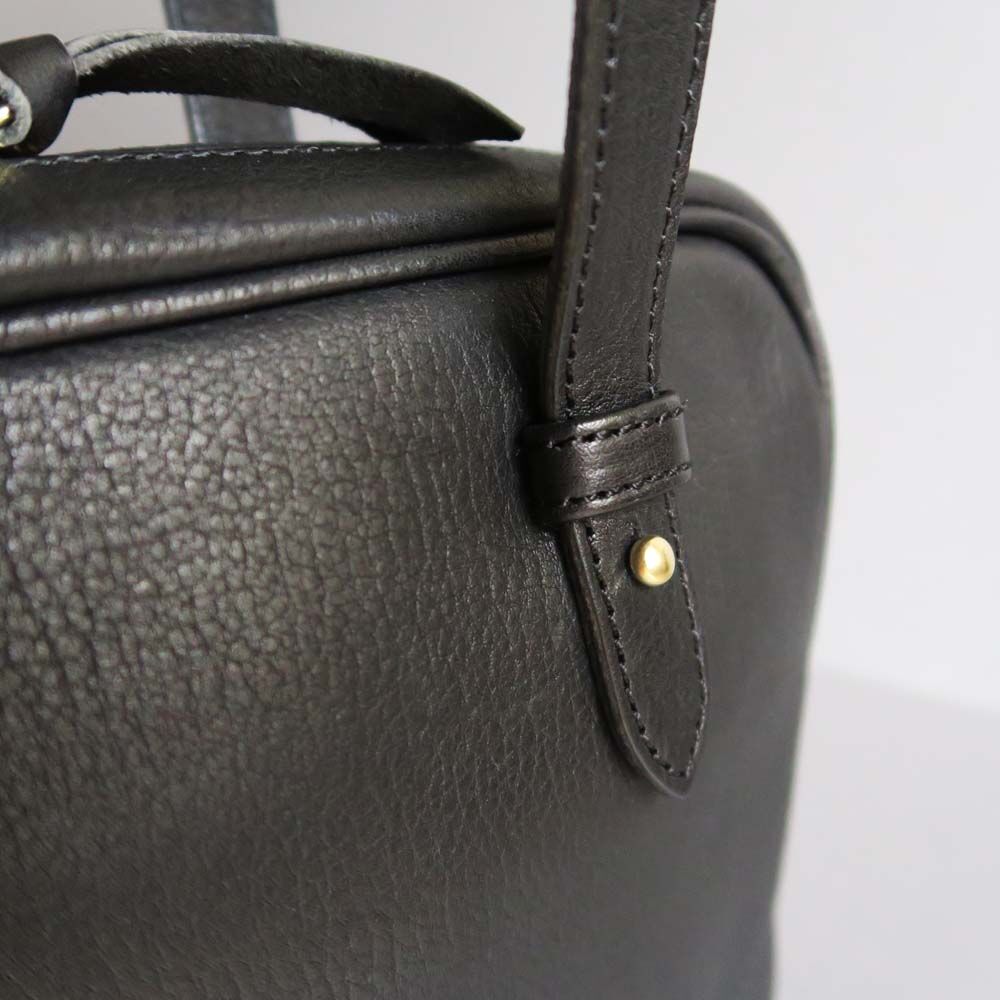 square hand bag (black) | yammart square hand bag (black) | yammart