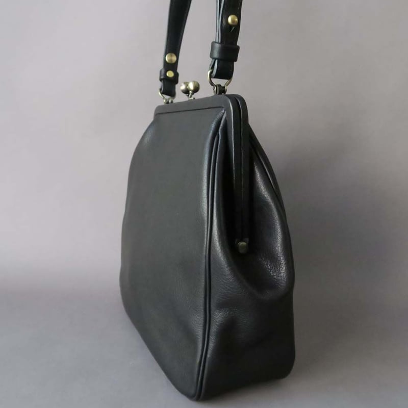 yammart がま口バッグplain gama hand bag-square plain gama hand bag-square (black) | yammart