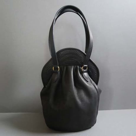 stitch hand bag (black)