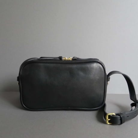 rectangle shoulder bag (black)