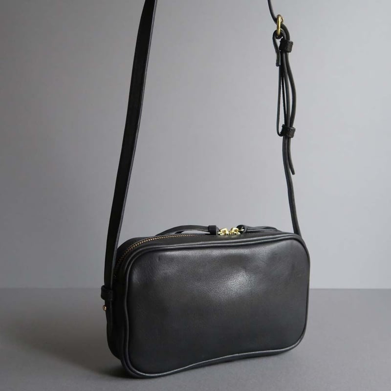 rectangle shoulder bag (black) | yammart