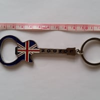 ロンドン★メタルキーホルダー【ユニオンジャック ギター 栓抜き】