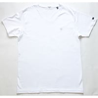 KIBAMUSHA EMBROIDERY V-NECK TEE／鬼馬武者刺繍VネックTシャツ／KOBUSHI BRAND／コブシブランド（WHITE/SILVERシルバー刺繍)