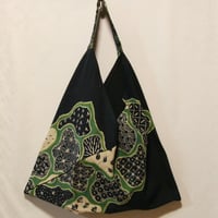 B1056 三角トートバッグ（ホックあり） 25x51cm