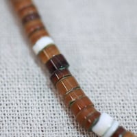E064 貝ネックレス　長さ44 cm