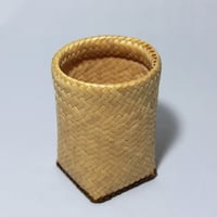 D530 ペン立て　直径8.6 高さ11 cm