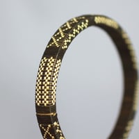E109 ウボ・ブレスレット　　内周21 cm