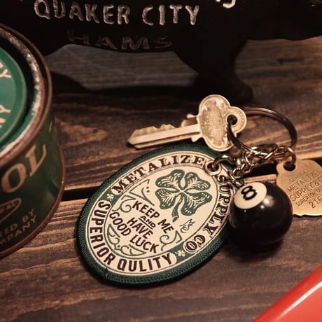 Retro strap keychain (Oval)