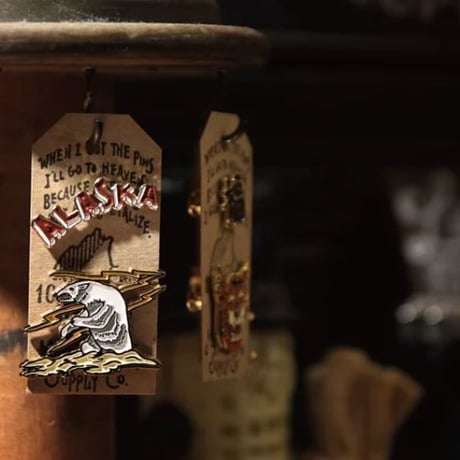 "ALASKA BEAR" Souvenir Pin Set
