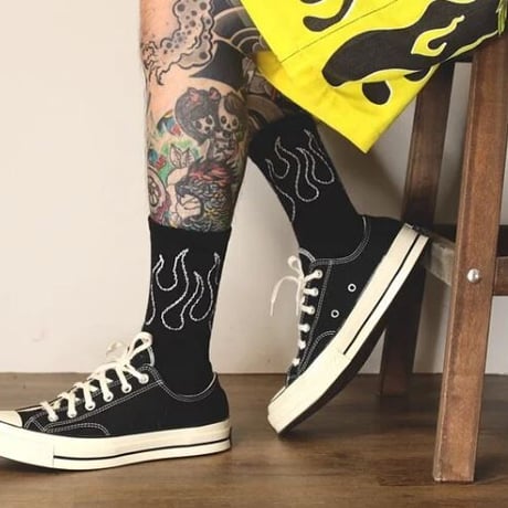 Retro Mid-Tube Cotton Socks flame(black × white)