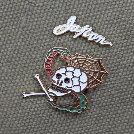 "SKULL SNAKE" Souvenir Pin Set