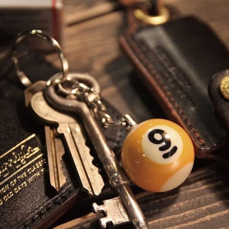8 Ball Keyching