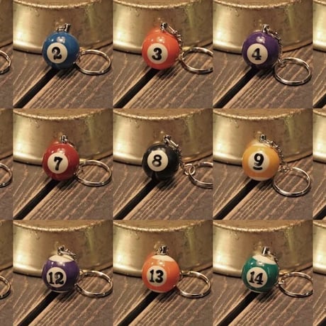 8 Ball Keyching