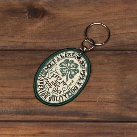 Retro strap keychain (Oval)